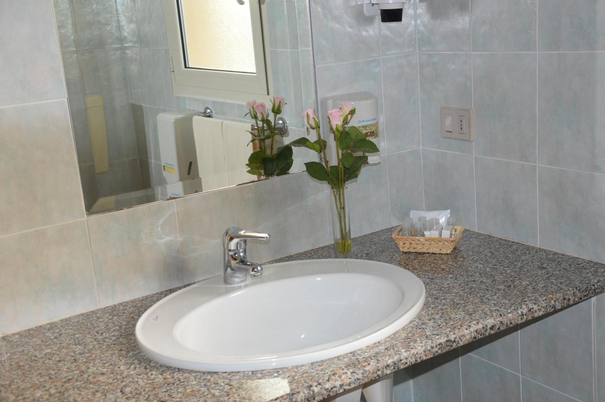 Hotel La Palma San Teodoro  Szoba fotó